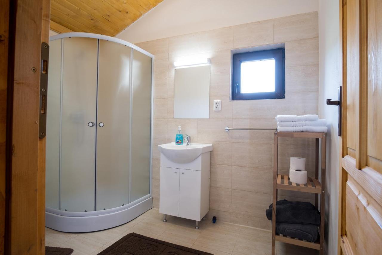 Cabana Dopca Racosu de Jos Экстерьер фото